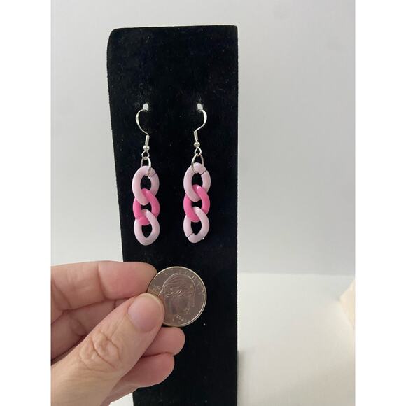 Handmade pink chain earrings - Picture 2 of 4